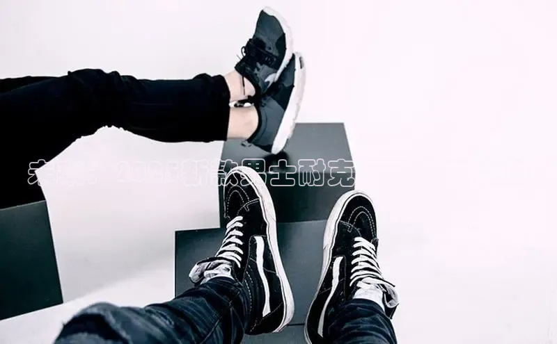 未来：2025新款男士耐克板鞋革新之旅